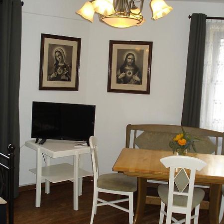 Appartement 25 Qm Mit Bad An Der Mosel - Naehe Koblenz Dieblich Exterior foto