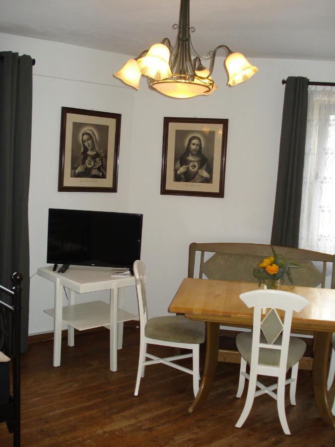 Appartement 25 Qm Mit Bad An Der Mosel - Naehe Koblenz Dieblich Exterior foto